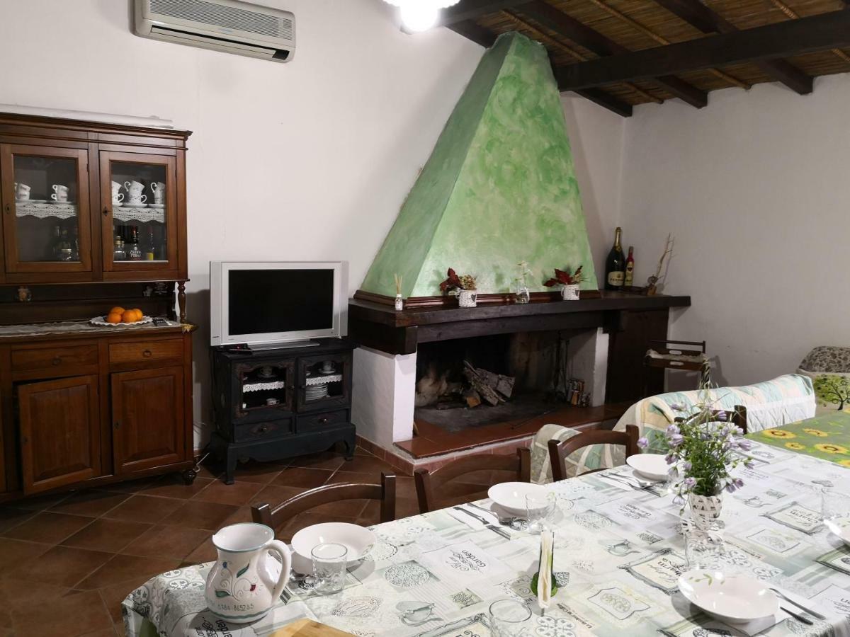 Villa L'Oleandro Oliena Extérieur photo