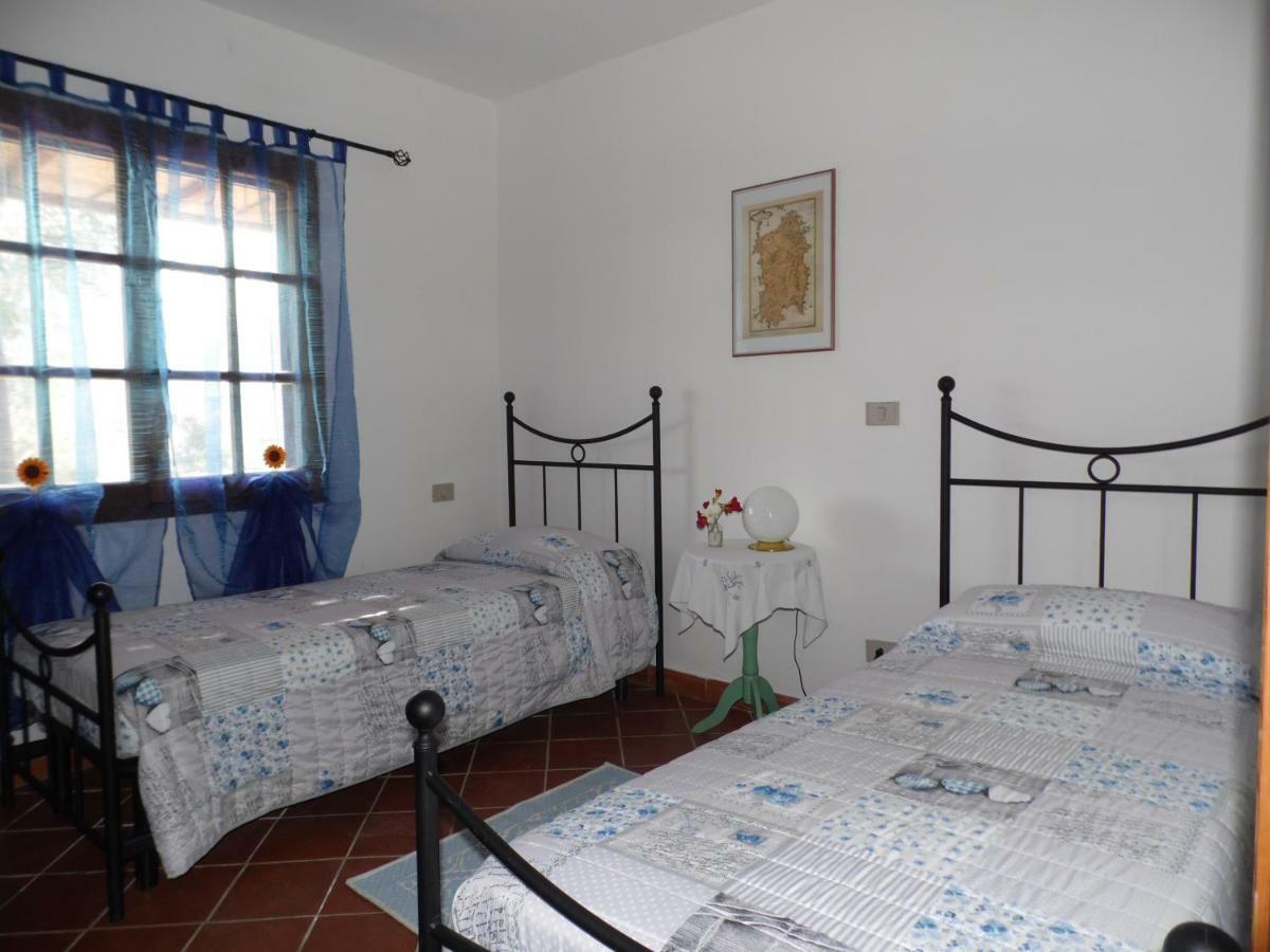 Villa L'Oleandro Oliena Extérieur photo